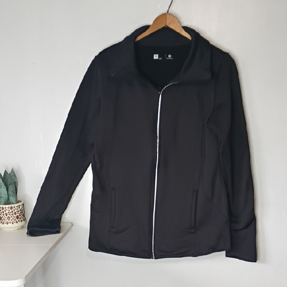 Xersion Black Zip-Front Athletic Jacket Women’s Small • Lightweight Workout - Picture 2 of 9